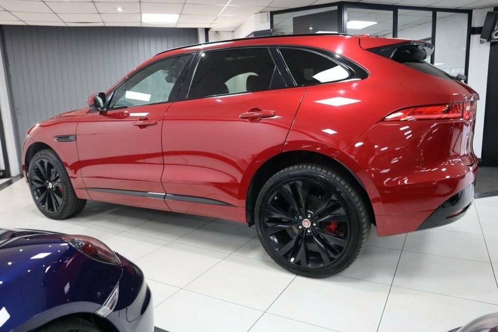 Jaguar F-Pace 3L S Red #6
