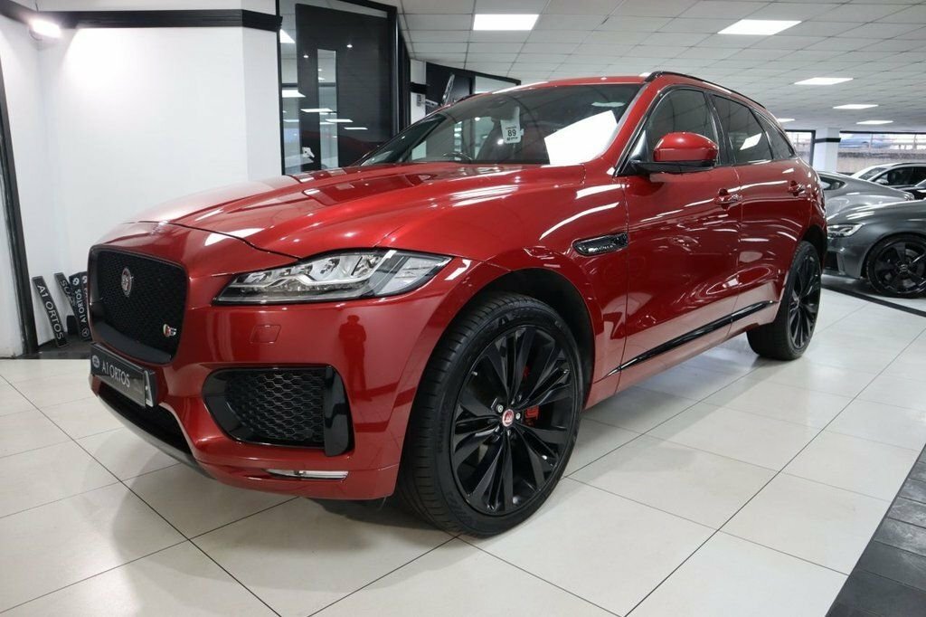 Jaguar F-Pace 3L S Red #4