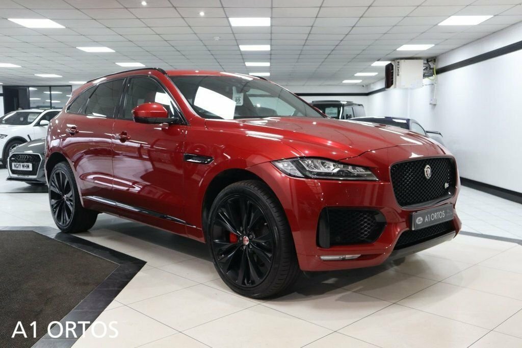Jaguar F-Pace 3L S Red