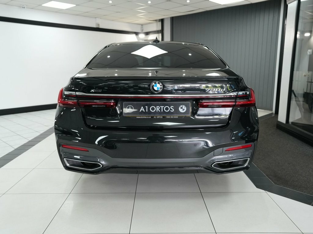 BMW 7 Series 3L M Sport Black #5