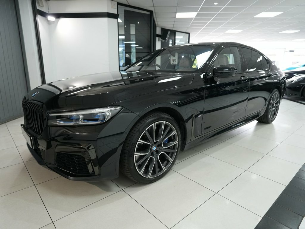 BMW 7 Series 3L M Sport Black #3