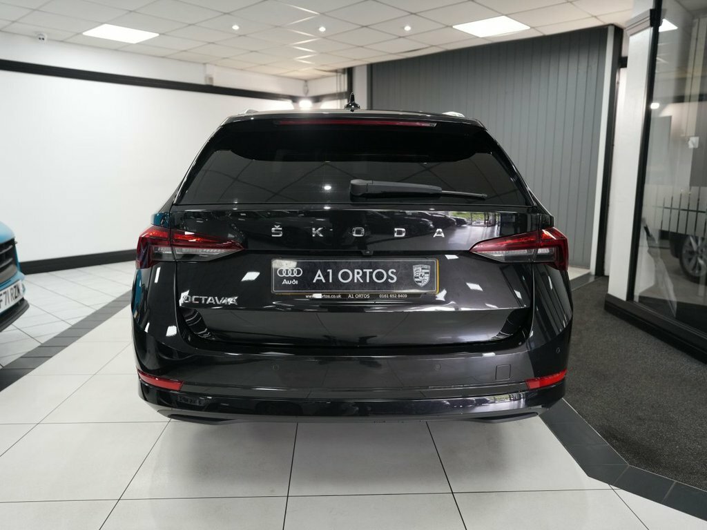 Skoda Octavia 2L Se L Black #6