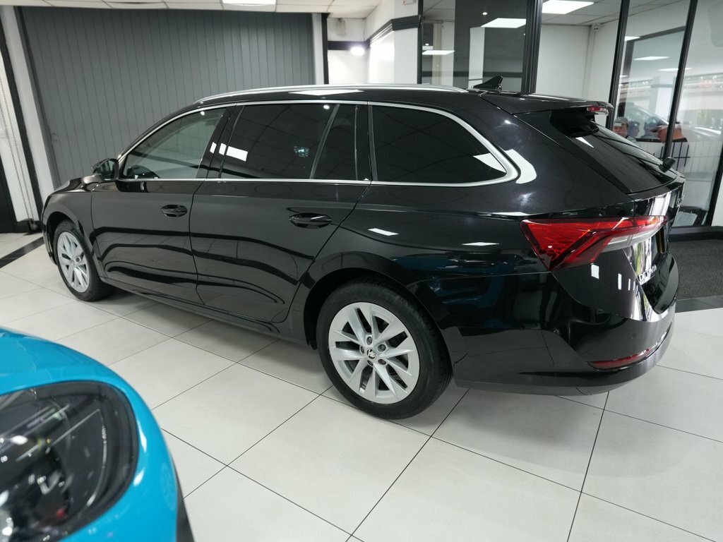 Skoda Octavia 2L Se L Black #5