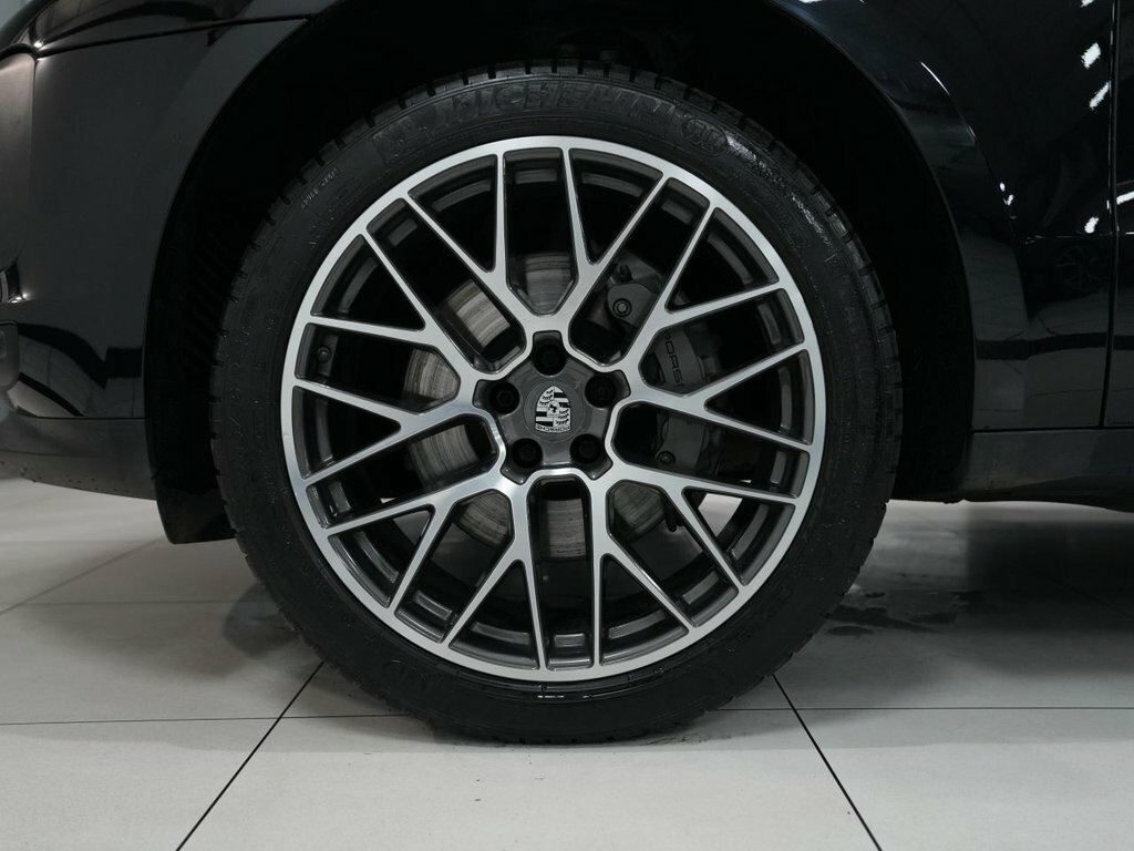Porsche Macan Macan S Black #5