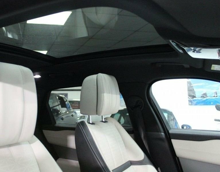 Land Rover Range Rover Velar 2L R-dynamic Hse Black #3