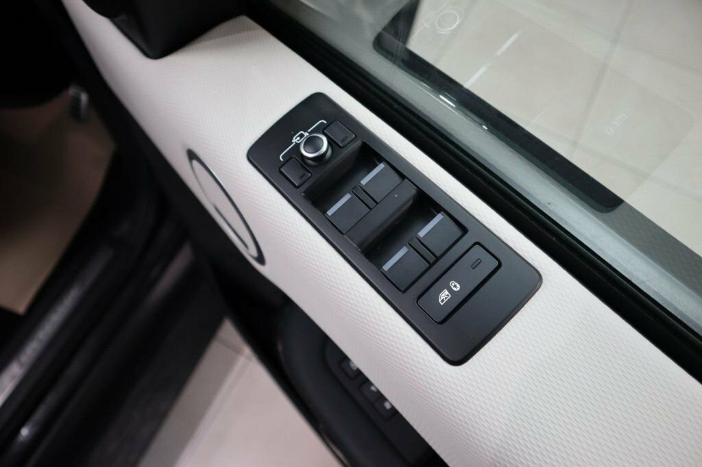 Land Rover Discovery 3L R-dynamic Hse Brown #6