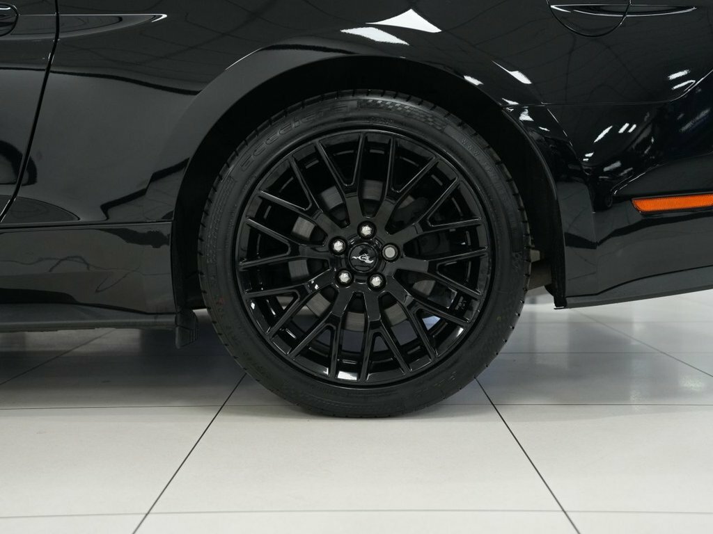 Ford Mustang 5L Gt Black #5