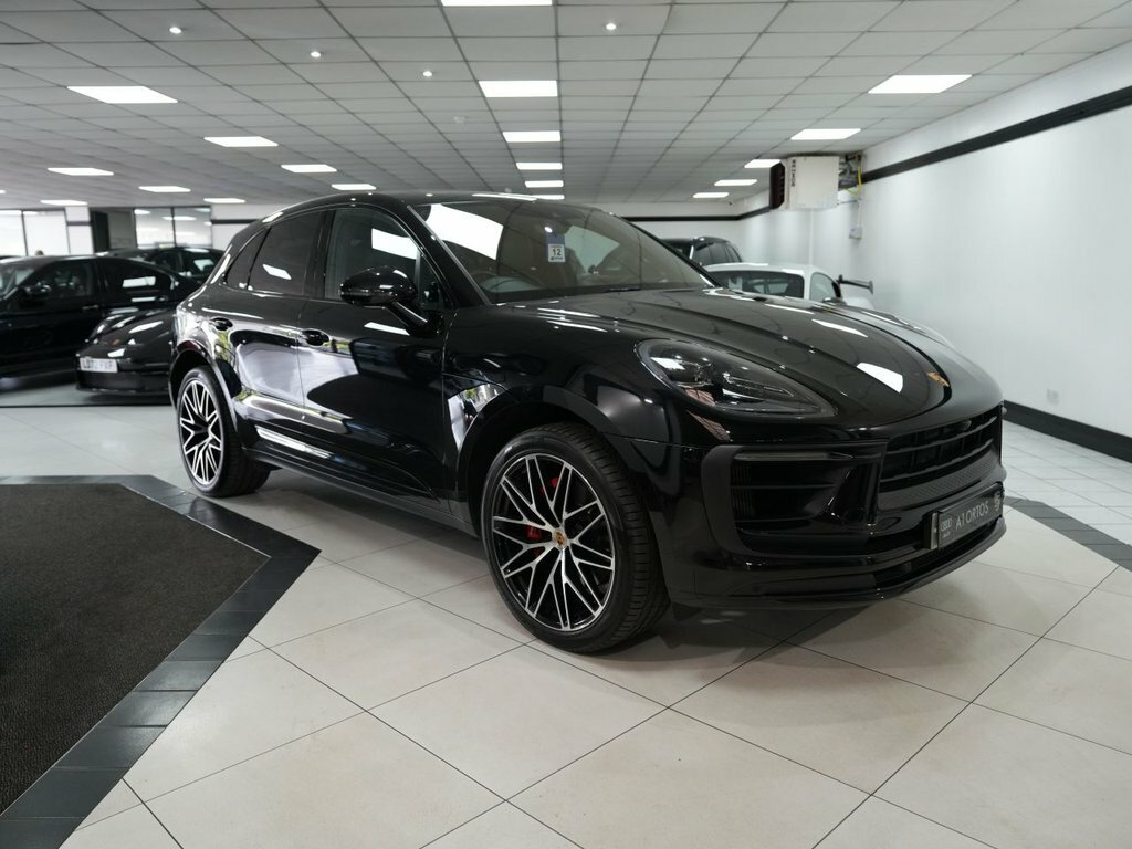 Porsche Macan 2.9L S Black