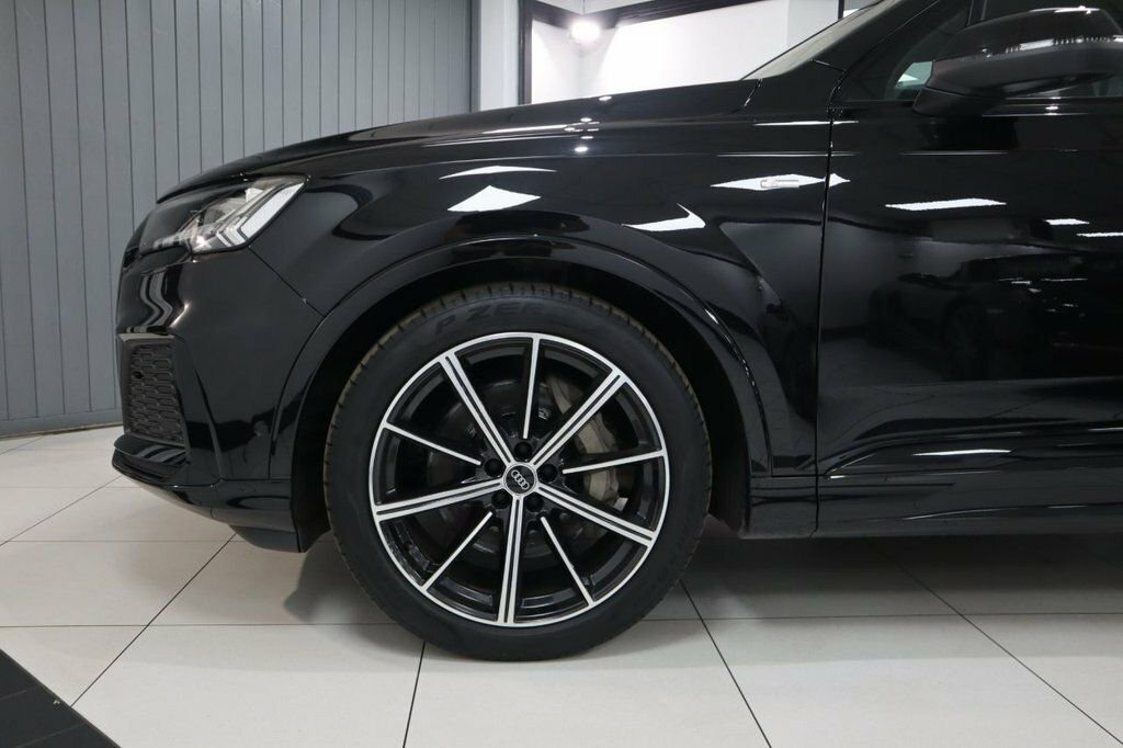 Audi Q7 3L S Line Black #5