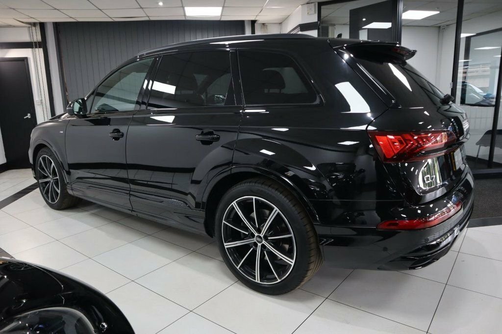 Audi Q7 3L S Line Black #6