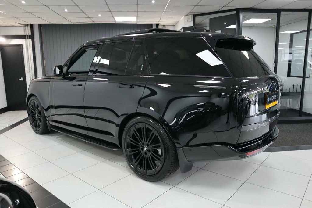 Land Rover Range Rover 3L Hse Black #5