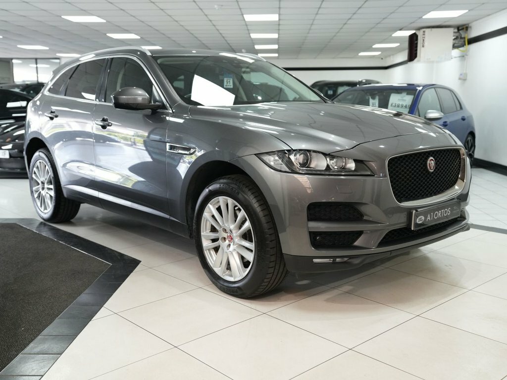Jaguar F-Pace 2L Portfolio Grey