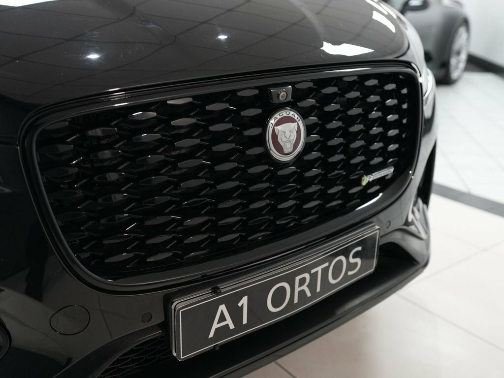 Jaguar F-Pace 2L R-dynamic S Black #6