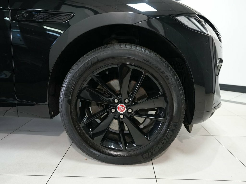 Jaguar F-Pace 2L R-dynamic Black Black #3