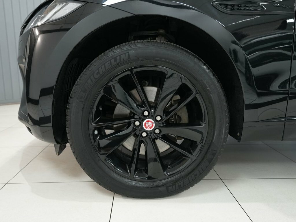 Jaguar F-Pace 2L R-dynamic Black Black #6