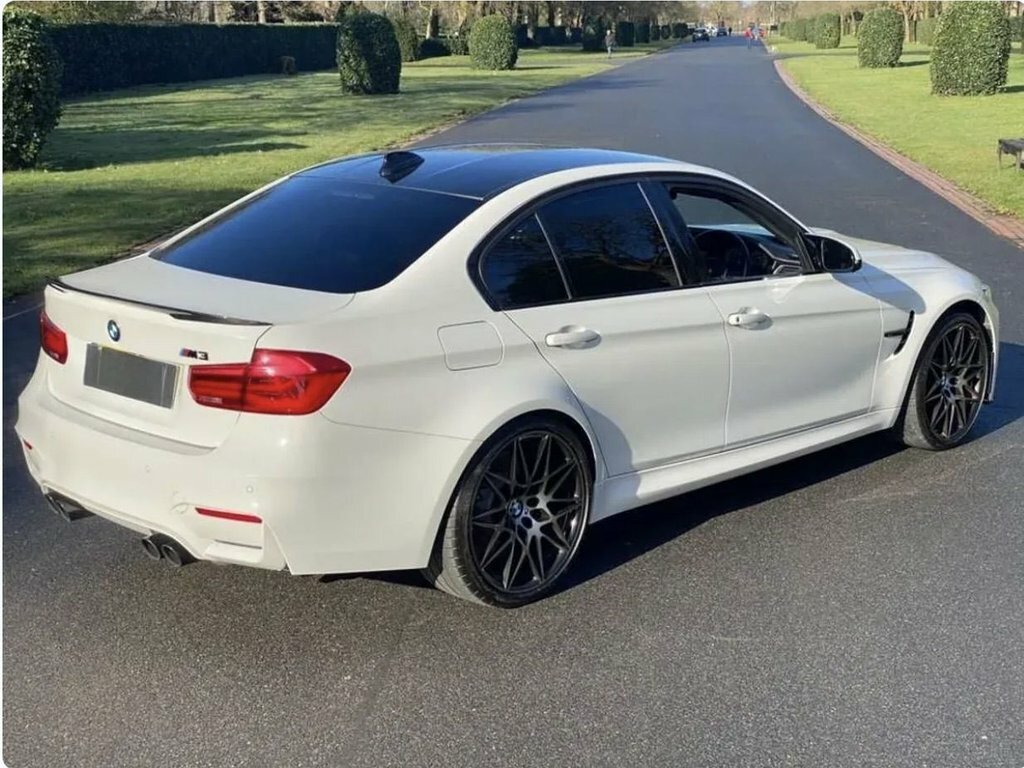 BMW M3 M3 Saloon Competition Package 3.0 White #7