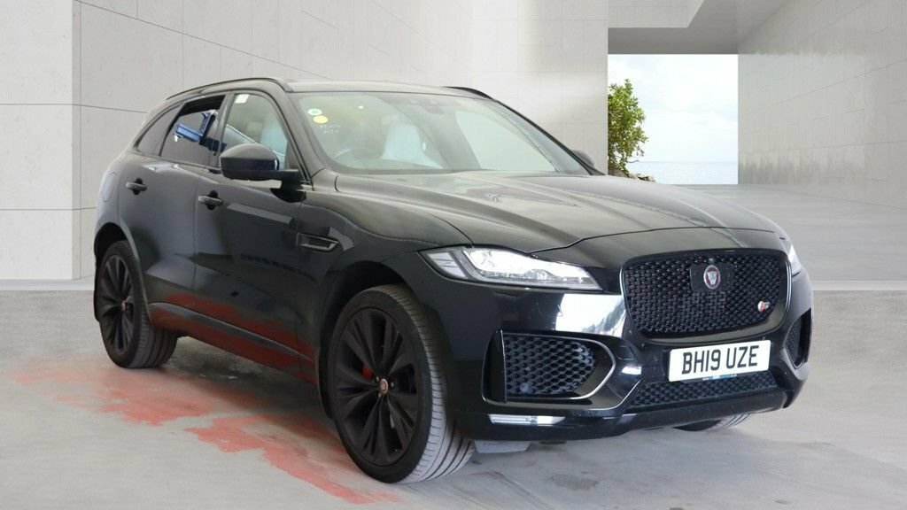 Jaguar F-Pace 3L S Black