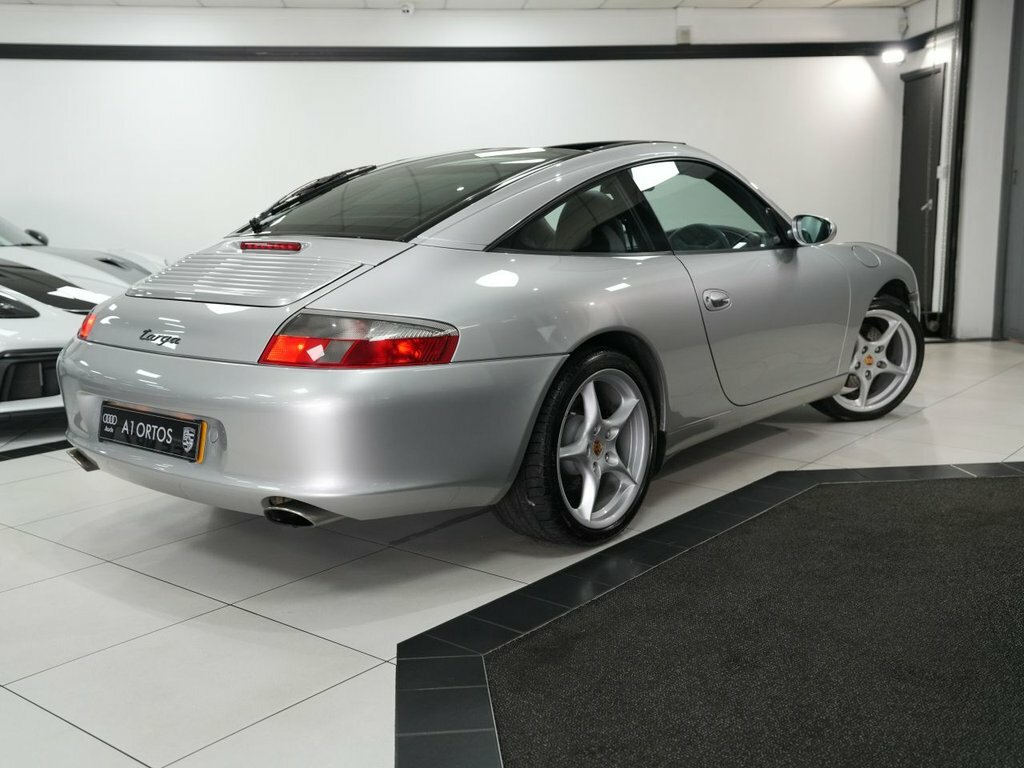 Porsche 911 911 Carrera 2 Silver #48