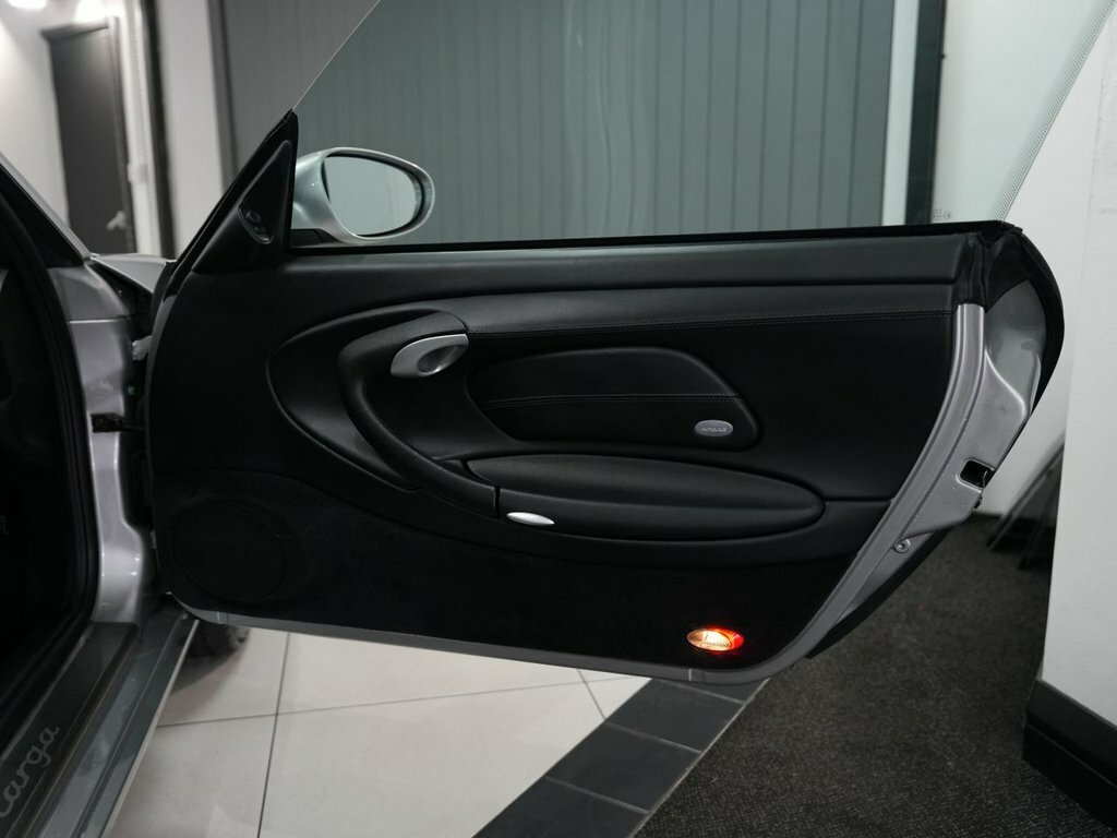 Porsche 911 911 Carrera 2 Silver #16