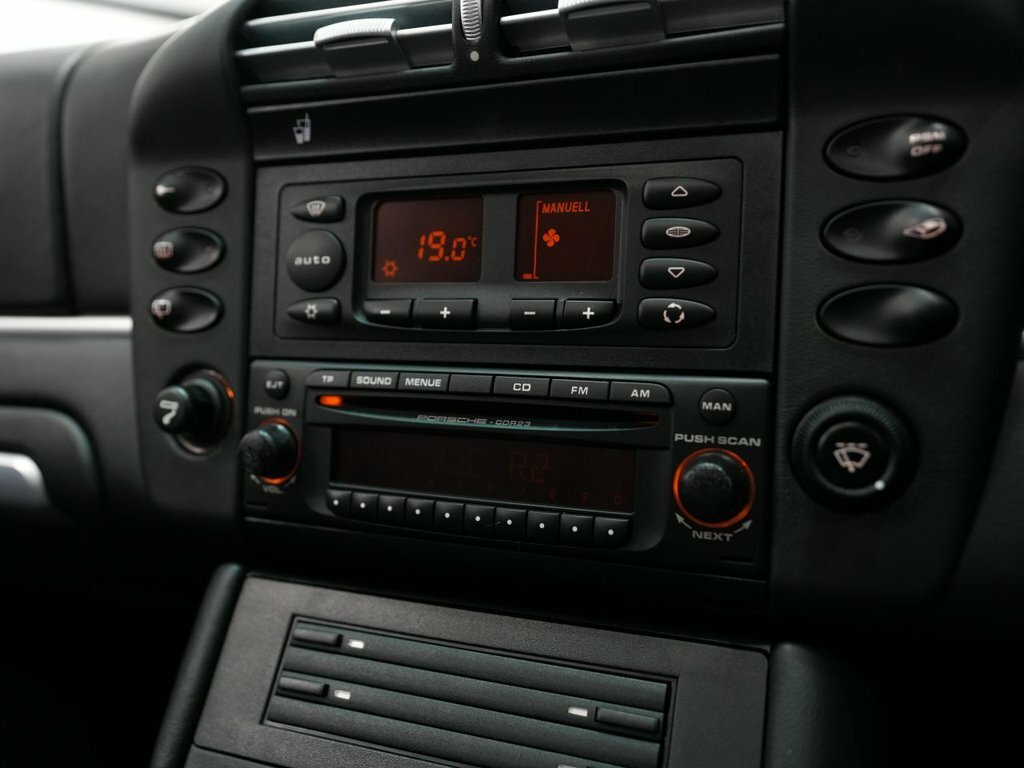 Porsche 911 911 Carrera 2 Silver #41