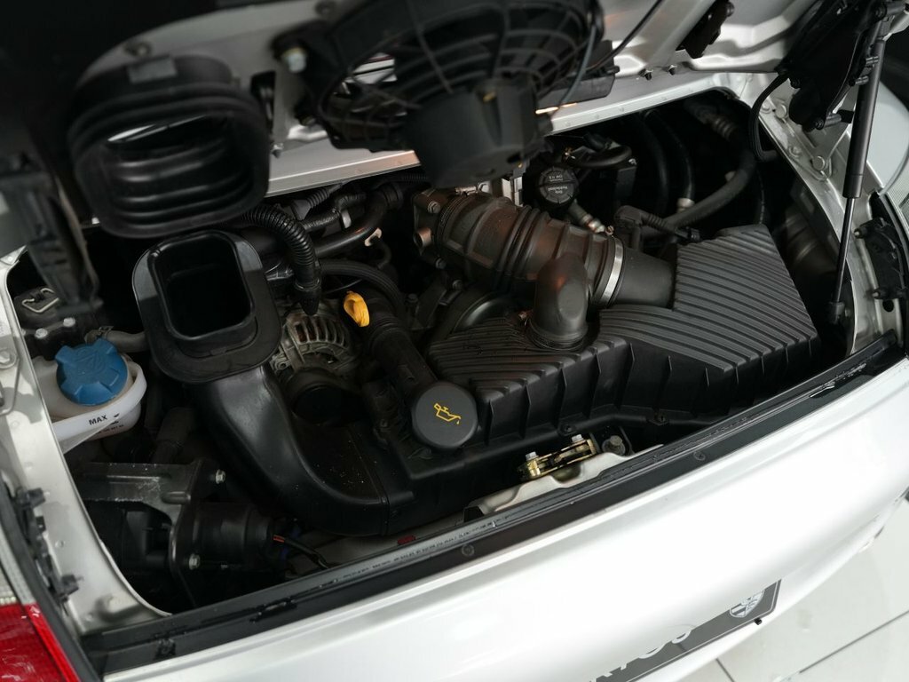 Porsche 911 911 Carrera 2 Silver #11