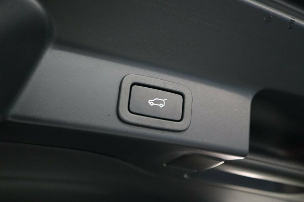 Jaguar F-Pace 2.0 P250 R-dynamic Hse Awd Estate #9