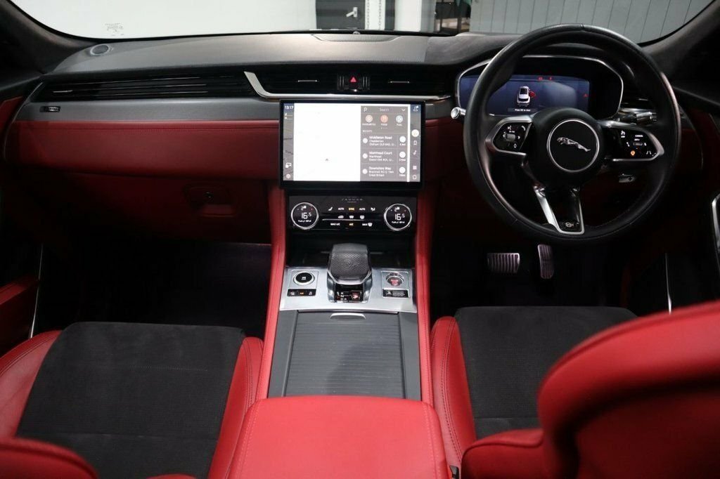 Jaguar F-Pace 2.0 P250 R-dynamic Hse Awd Estate #57