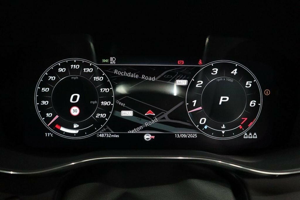 Jaguar F-Pace 2.0 P250 R-dynamic Hse Awd Estate #32