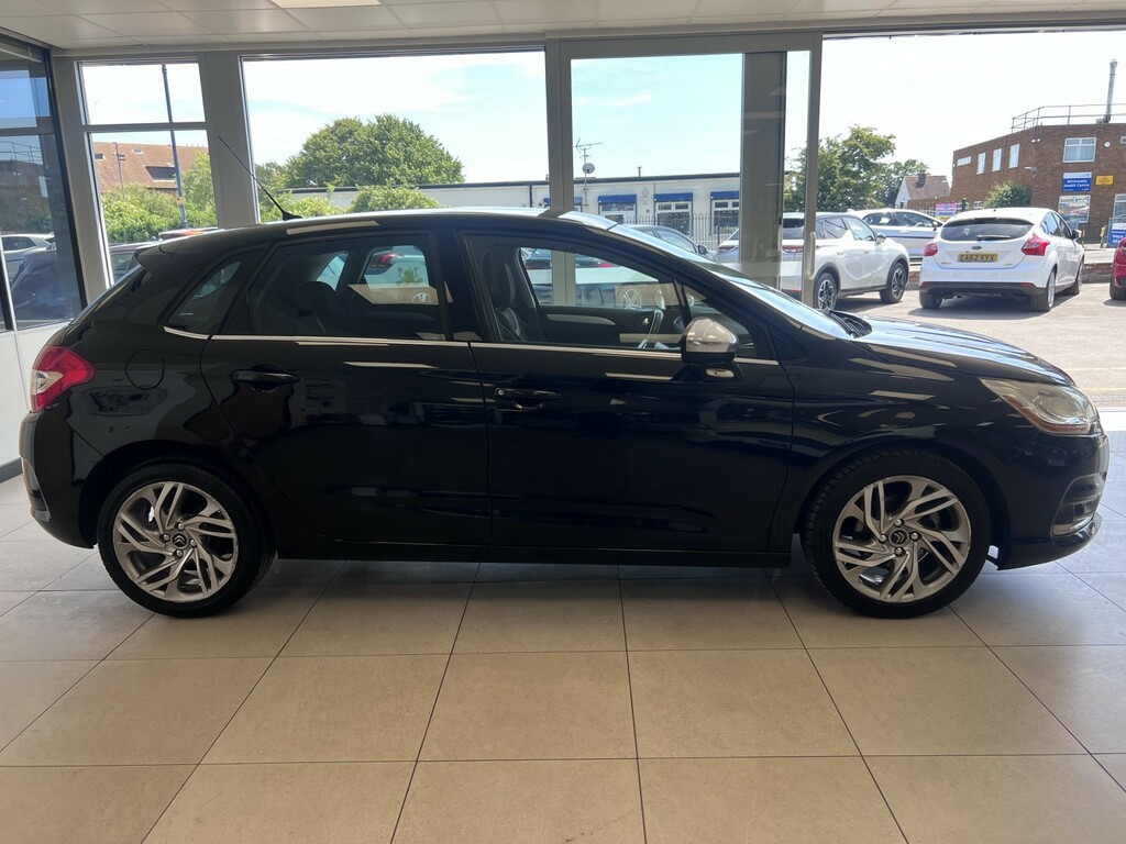 Citroen C4 1.6 Vti Selection Black #4