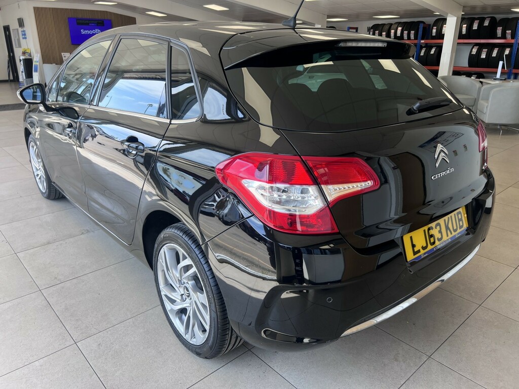Citroen C4 1.6 Vti Selection Black #6