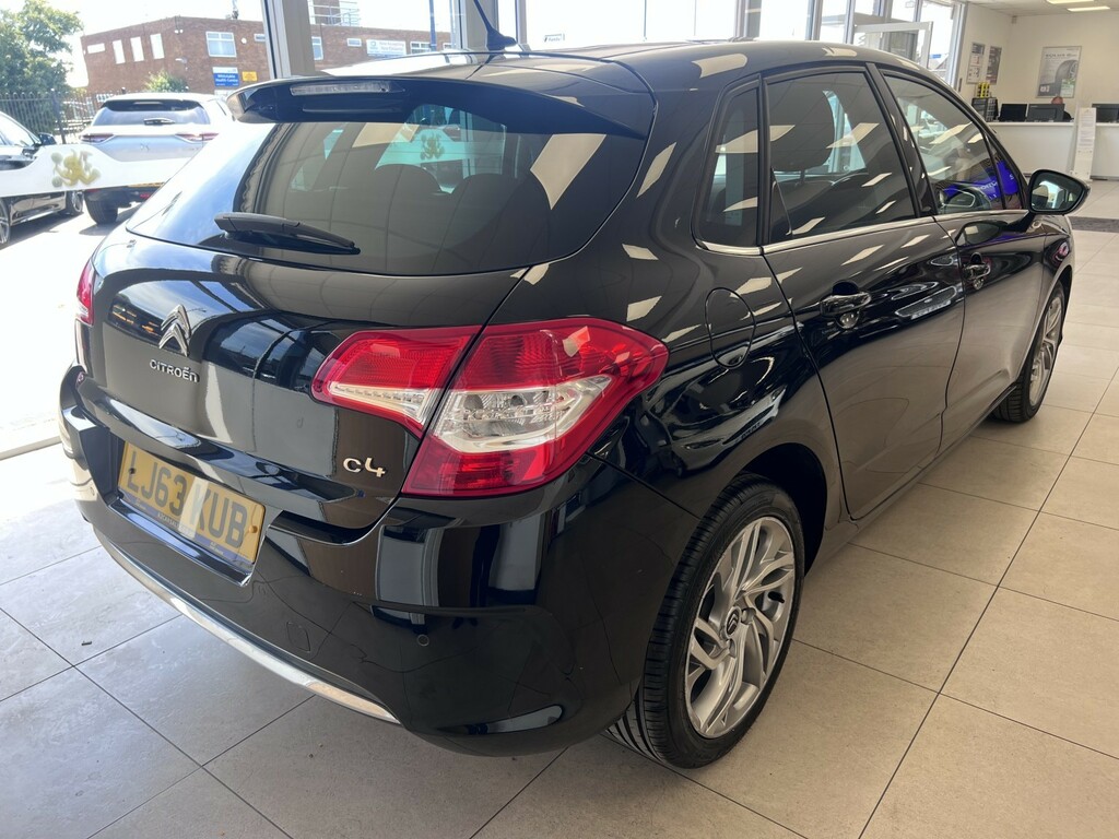 Citroen C4 1.6 Vti Selection Black #5