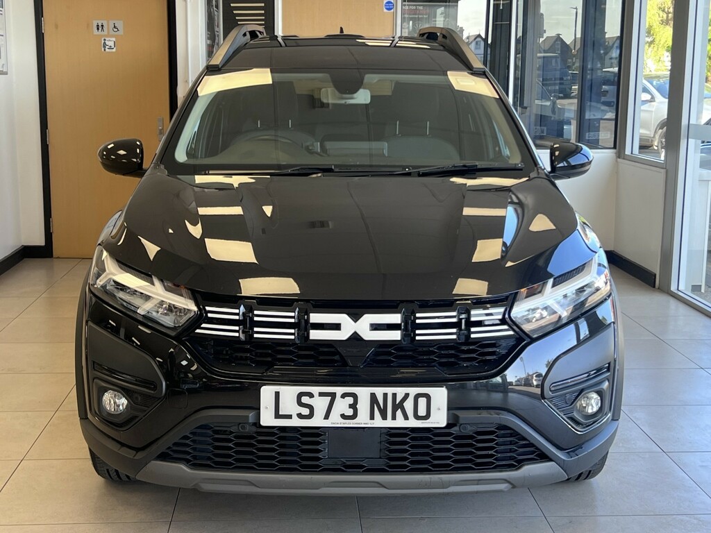 Dacia Jogger 1.0 Extreme Se Tce 110 My23 Black #2