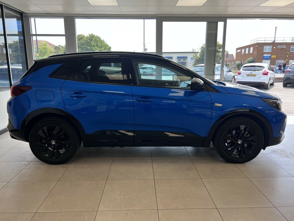 Vauxhall Grandland Hatchback Black #3