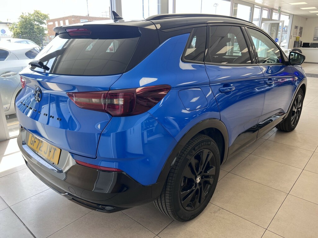 Vauxhall Grandland Hatchback Black #4
