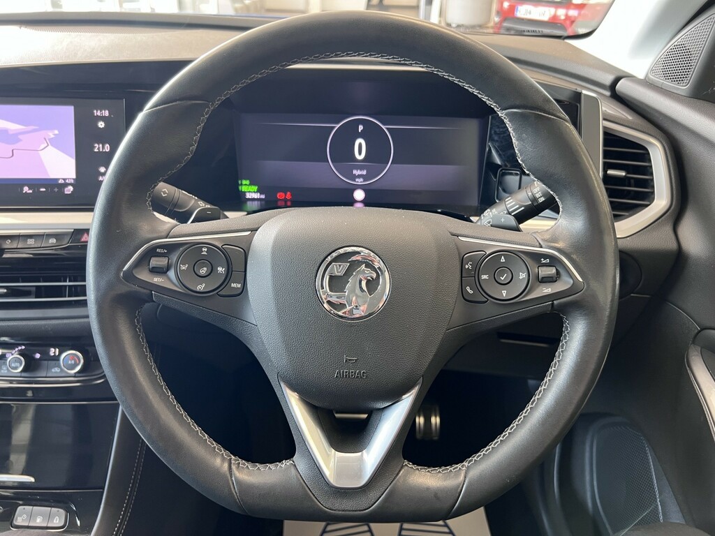 Vauxhall Grandland Hatchback Black #16