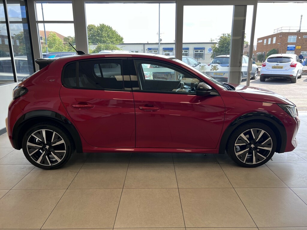 Peugeot 208 1.2 Puretech Gt Red #4