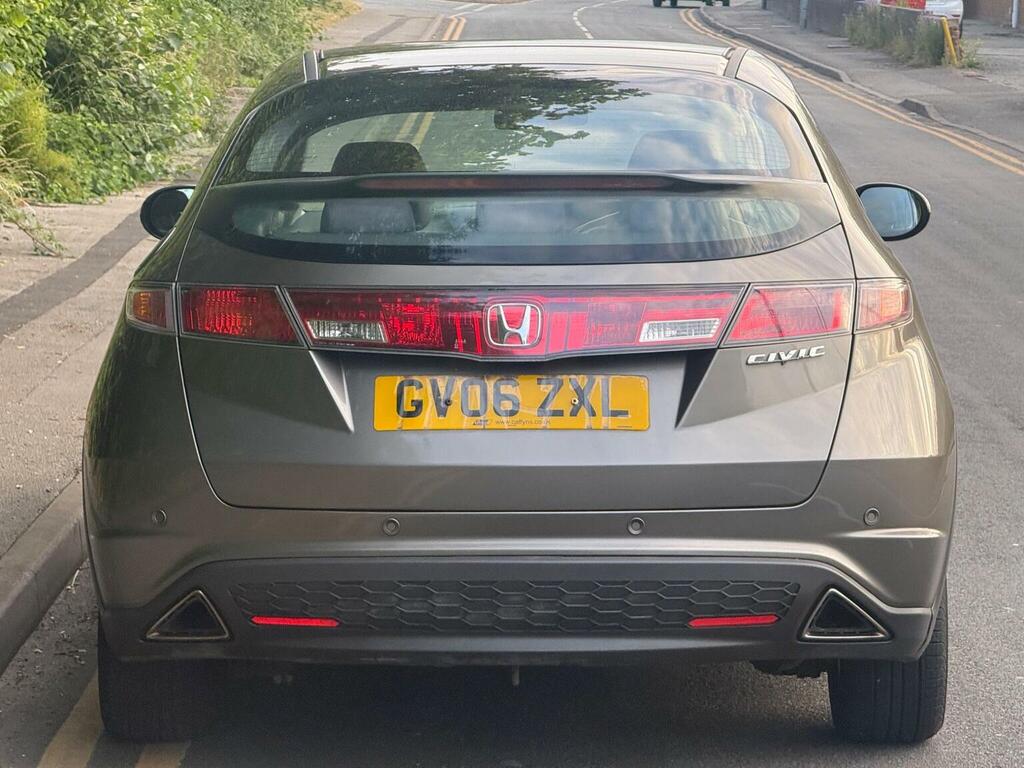 Honda Civic Hatchback 1.8 I-vtec Es I-shift 200606 Grey #2
