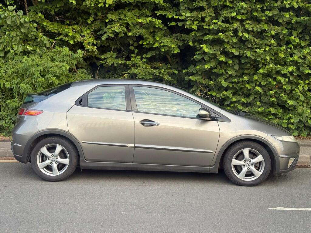 Honda Civic Hatchback 1.8 I-vtec Es I-shift 200606 Grey #3
