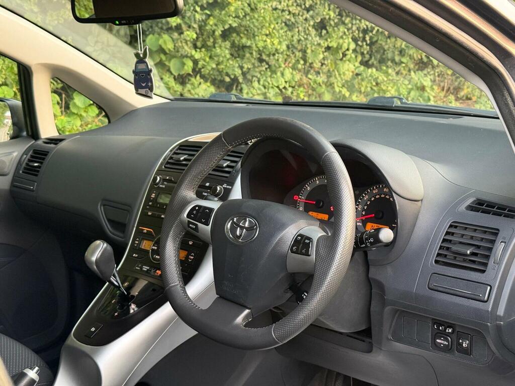 Toyota Auris 1.8 Vvt-h T Spirit Cvt Euro 5 S S Black #8