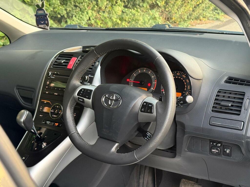 Toyota Auris 1.8 Vvt-h T Spirit Cvt Euro 5 S S Black #9