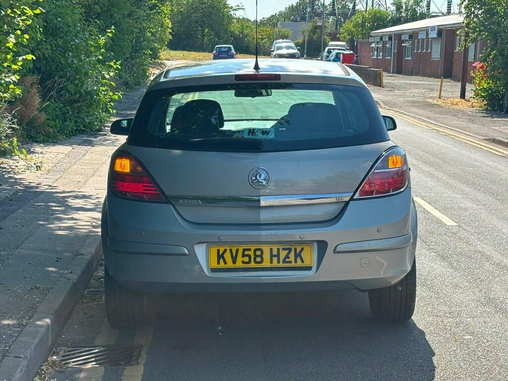 Vauxhall Astra Hatchback 1.8I 16V Elite 200858 Silver #2
