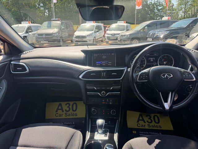 Infiniti Q30 2.0 Sport City Black 208 Bhp Black #20