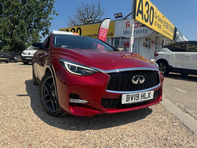 Infiniti Q30 2.0 Sport City Black 208 Bhp Black #9