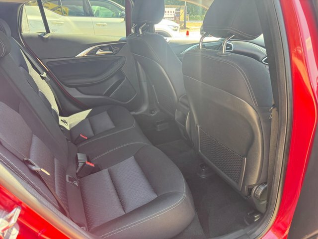 Infiniti Q30 2.0 Sport City Black 208 Bhp Black #25