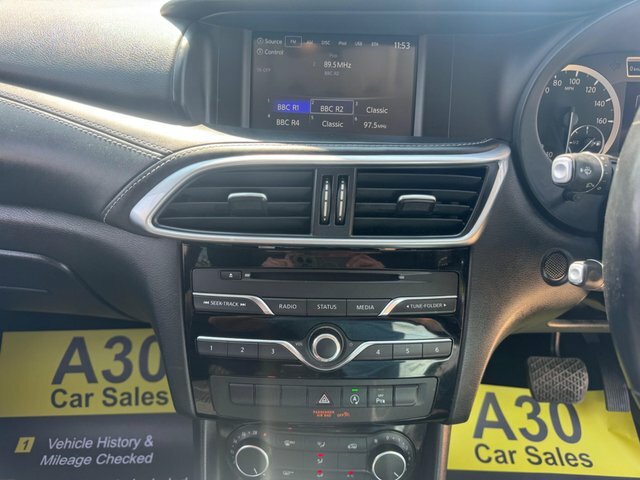 Infiniti Q30 2.0 Sport City Black 208 Bhp Black #21