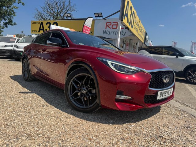 Infiniti Q30 2.0 Sport City Black 208 Bhp Black #15