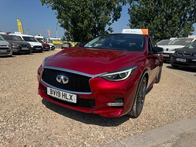 Infiniti Q30 2.0 Sport City Black 208 Bhp Black #13