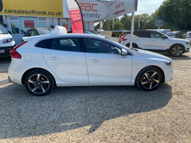 Volvo V40 T3 R-design Nav Euro White #2