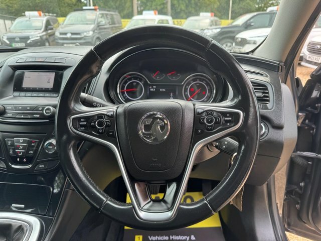 Vauxhall Insignia 2.0 Design Cdti 128 Bhp White #15