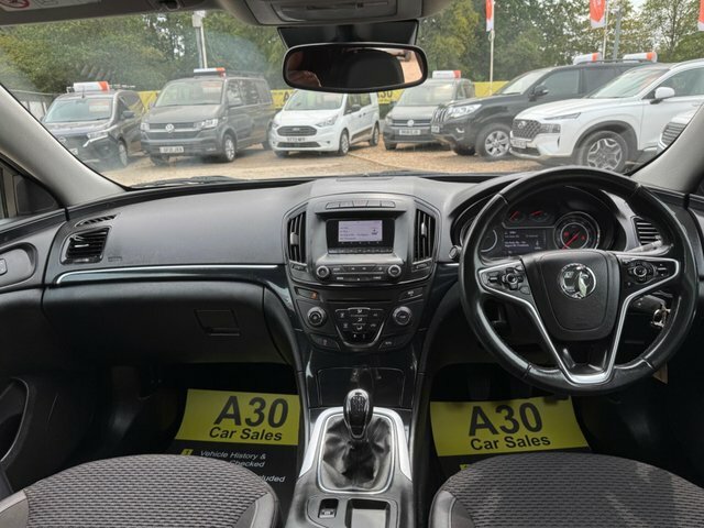 Vauxhall Insignia 2.0 Design Cdti 128 Bhp White #24